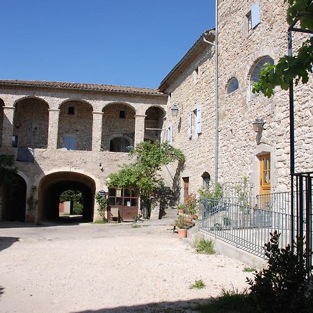 Les Jardins Du Mas Evesque Bed & Breakfast Rousson  Ruang foto