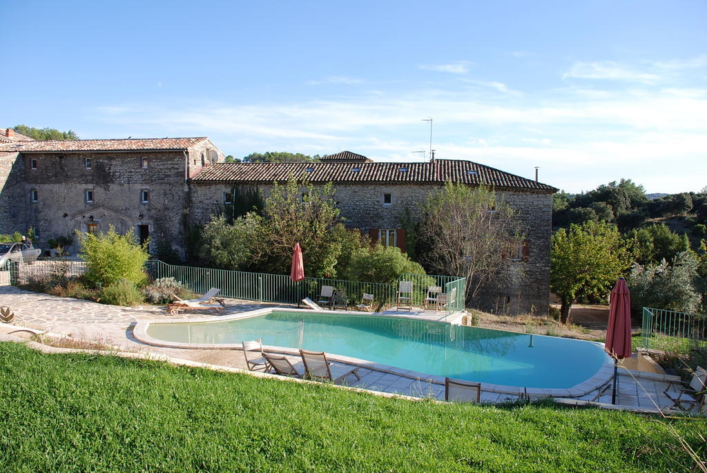 Les Jardins Du Mas Evesque Bed & Breakfast Rousson  Ruang foto