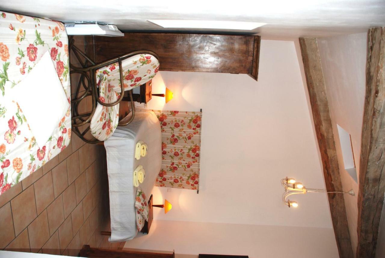 Les Jardins Du Mas Evesque Bed & Breakfast Rousson  Bagian luar foto