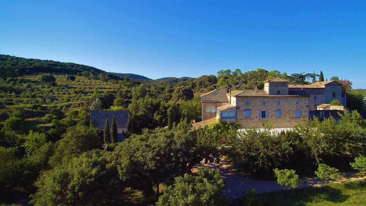 Les Jardins Du Mas Evesque Bed & Breakfast Rousson  Bagian luar foto
