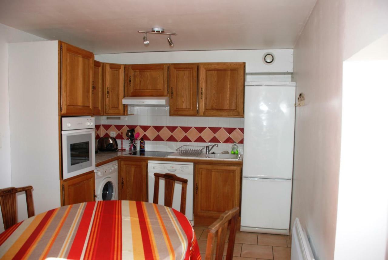 Les Jardins Du Mas Evesque Bed & Breakfast Rousson  Bagian luar foto