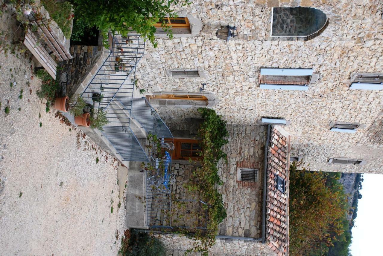 Les Jardins Du Mas Evesque Bed & Breakfast Rousson  Bagian luar foto